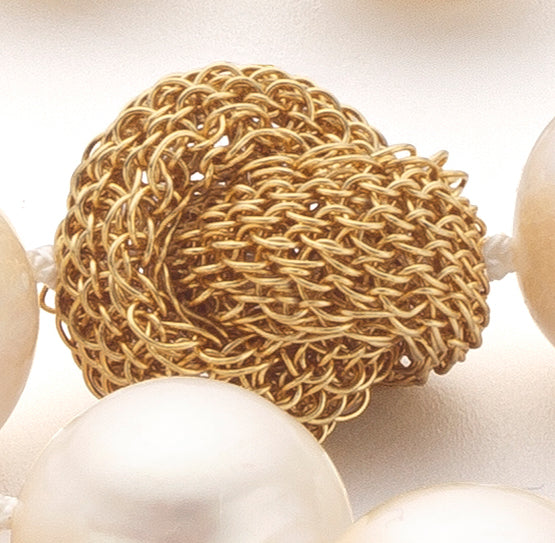 Perlen Kette mit Gold Knoten versteckter Verschluss