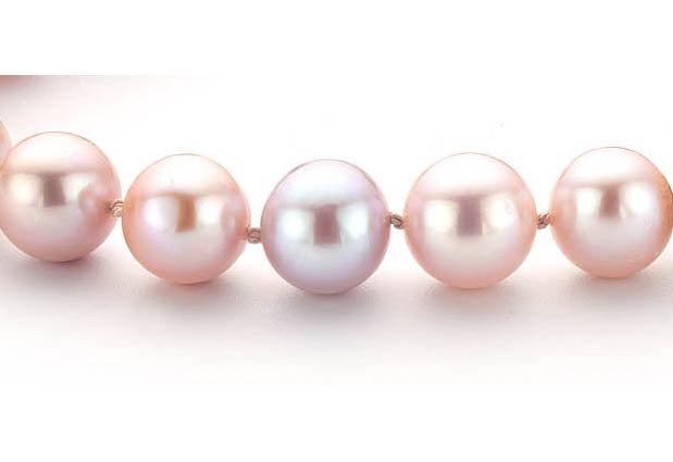Rosé Perlen Kette mit Knoten