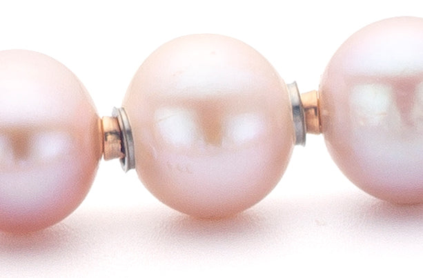 Rosé Perlen Kette mit Knoten