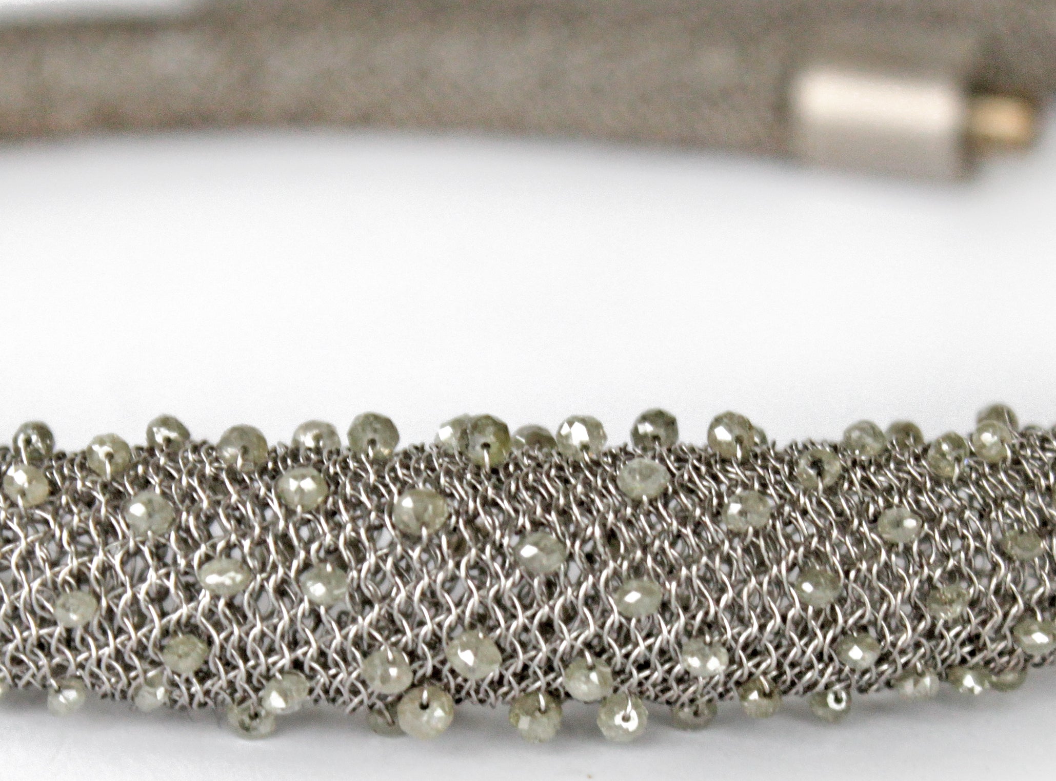 Tube Halskette in Weiß Gold mit Diamanten